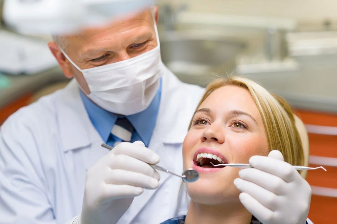 Hvorfor bør man gå regelmæssigt til tandlægen?